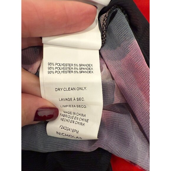 NICHOLAS Oaklyn Off Shoulder Shirred Midi Dress in Blur Floral Magenta - Size 2 - Picture 5 of 7